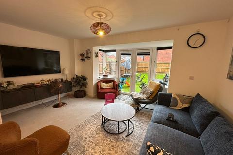 3 bedroom house to rent, Abbots Drive, LEICESTER, LE2