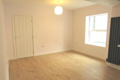2 bedroom apartment to rent, Salisbury Street, FORDINGBRIDGE, SP6