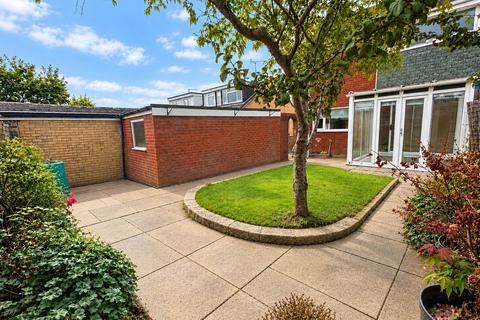3 bedroom semi-detached house to rent, School Road, Stafford ST21