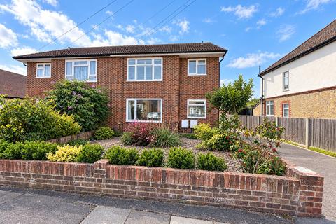 2 bedroom maisonette for sale, Chaucer Road, Greater London TW15