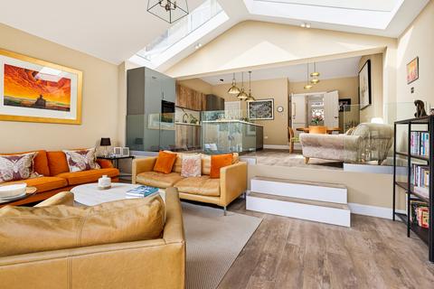 4 bedroom semi-detached house for sale, Boileau Road, Ealing, London, W5