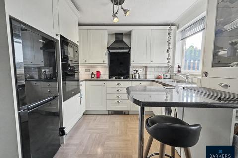 3 bedroom townhouse for sale, Oakway, Birkenshaw