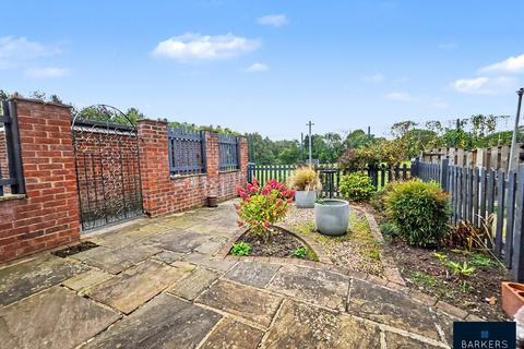 3 bedroom townhouse for sale, Oakway, Birkenshaw