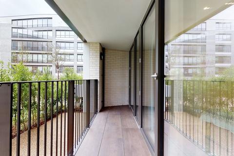 2 bedroom flat to rent, Cremer Street