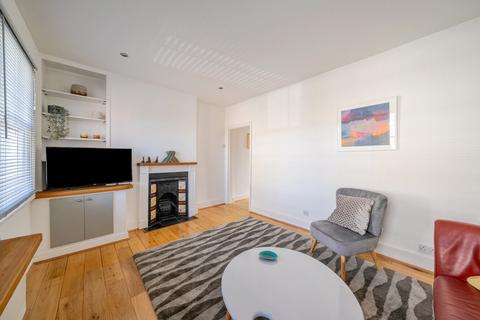 2 bedroom terraced house for sale, Chatham Road, London, SW11