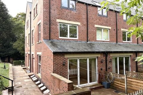 2 bedroom house to rent, Newton Road, Leeds