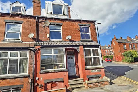4 bedroom terraced house for sale, Village Place, Leeds