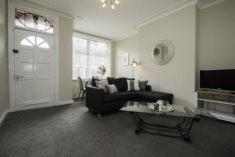 4 bedroom terraced house for sale, Village Place, Leeds