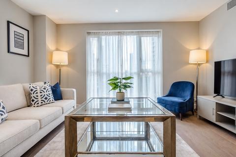 2 bedroom flat to rent, Circus Apartments, London E14