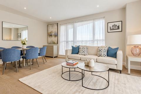 2 bedroom flat to rent, Circus Apartments, London E14