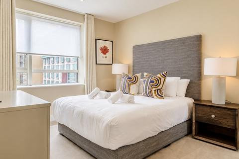 2 bedroom flat to rent, Circus Apartments, London E14