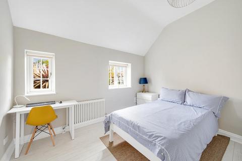2 bedroom house for sale, Rochester Mews, Little Ealing Lane, Ealing, W5 4EF