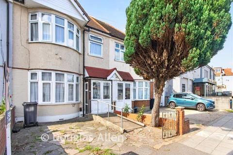 3 bedroom terraced house for sale, Aldborough Road South, Ilford, Essex