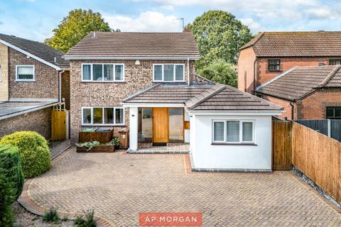 5 bedroom detached house for sale, Orchard Rise, Droitwich, Worcestershire, WR9