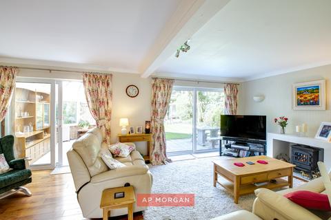 5 bedroom detached house for sale, Orchard Rise, Droitwich, Worcestershire, WR9