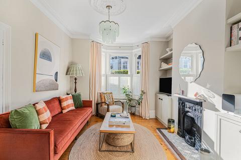 4 bedroom terraced house for sale, Coopersale Road, London, E9