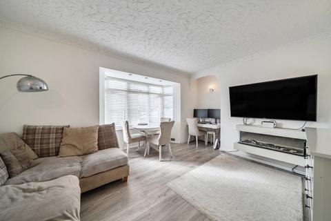 2 bedroom maisonette for sale, Cheltenham Close, Northolt