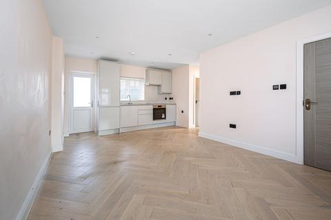 4 bedroom house to rent, Ingleway, North Finchley, London, N12