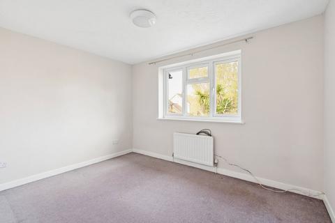 undefined, Chamberlain Way, Pinner