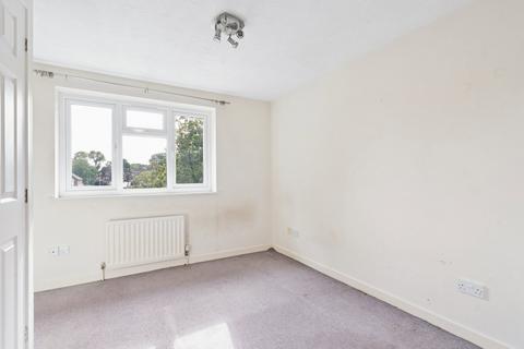 undefined, Chamberlain Way, Pinner
