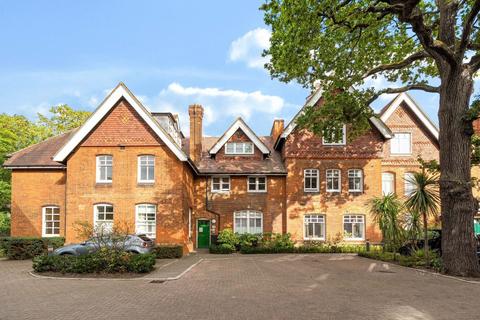 2 bedroom flat for sale, Fisher's Close, Streatham, London, SW16