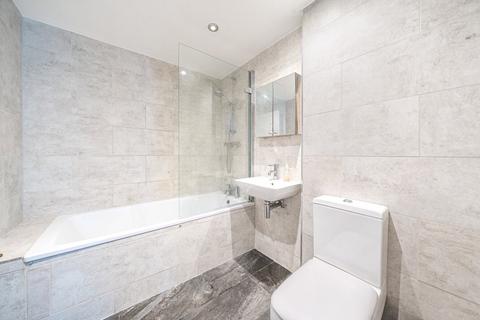 2 bedroom flat for sale, Fisher's Close, Streatham, London, SW16