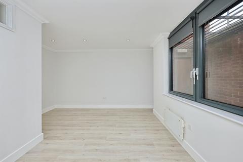 2 bedroom ground floor flat for sale, Surrey Street, Norwich