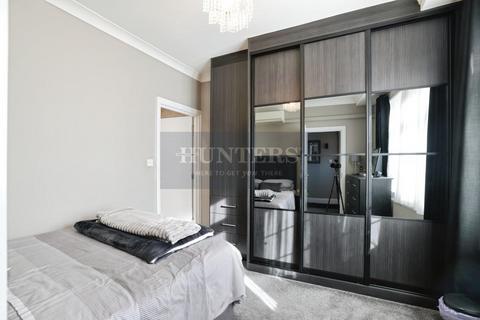 4 bedroom semi-detached house for sale, Melbury Avenue, Southall