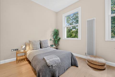 2 bedroom flat for sale, Elsham Road, London