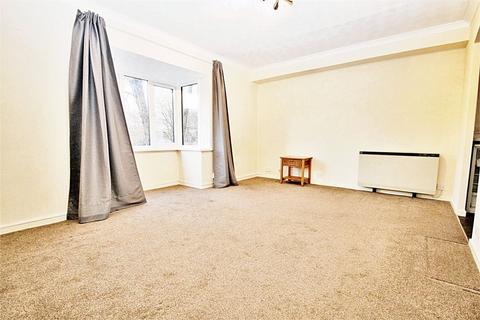 Studio to rent, Amberley Way, Uxbridge, UB10
