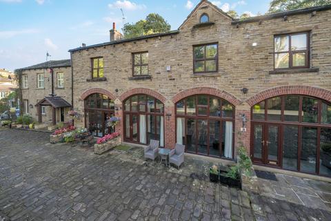 2 bedroom townhouse for sale, Fold Court, Kirkburton, Huddersfield, West Yorkshire, UK, HD8