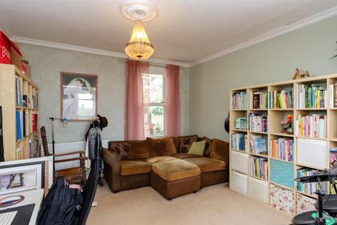 4 bedroom semi-detached house for sale, Elwy Road, Rhos on Sea, Colwyn Bay, Conwy, LL28