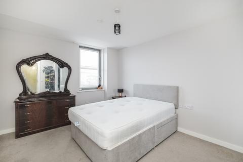 2 bedroom apartment to rent, New Festival Avenue, E14