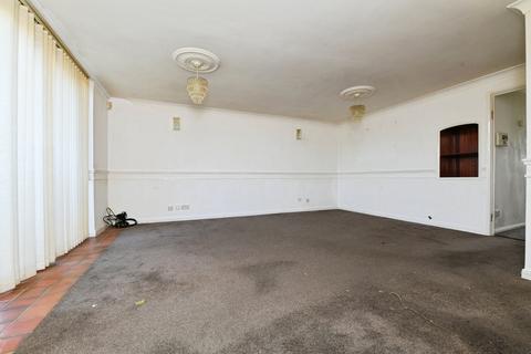 3 bedroom end of terrace house for sale, Cadogan Terrace, Basildon, Essex, SS13