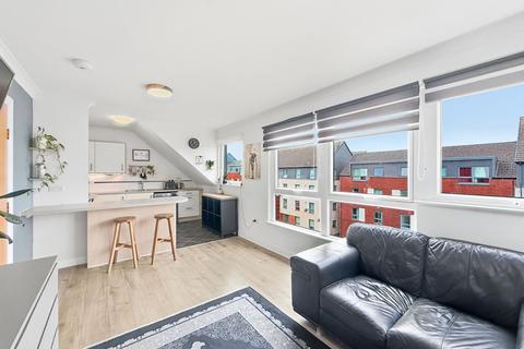 2 bedroom flat for sale, 14/7 Ferry Gait Crescent, Silverknowes, Edinburgh, EH4