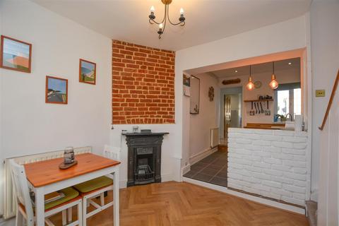 2 bedroom terraced house for sale, Coxtie Green Road, Pilgrims Hatch, Brentwood