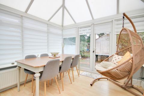 3 bedroom semi-detached bungalow for sale, MIDANBURY! GUIDE PRICE £300,000-£325,000! CONSERVATORY! POPULAR CUL-DE-SAC LOCATION!