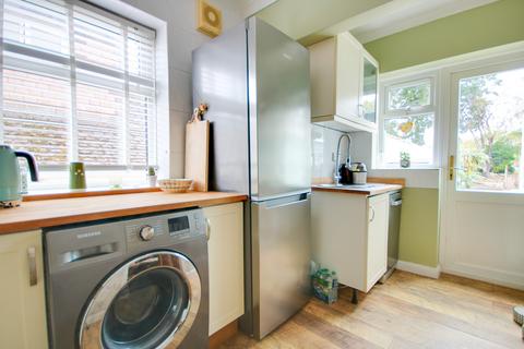 3 bedroom semi-detached bungalow for sale, MIDANBURY! GUIDE PRICE £300,000-£325,000! CONSERVATORY! POPULAR CUL-DE-SAC LOCATION!