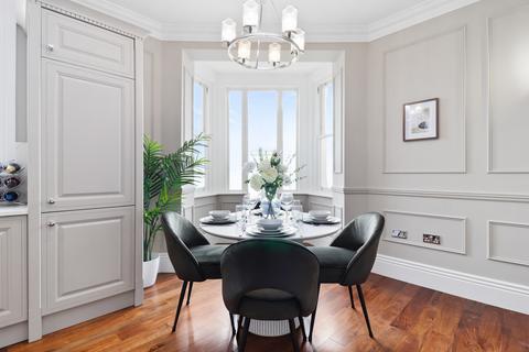 2 bedroom apartment for sale, Station Road, Westcliff On Sea SS0