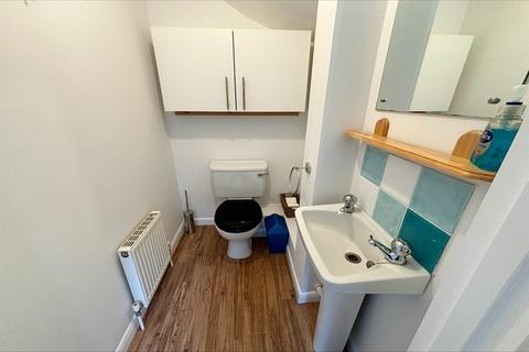 2 bedroom terraced house to rent, Kingsbridge