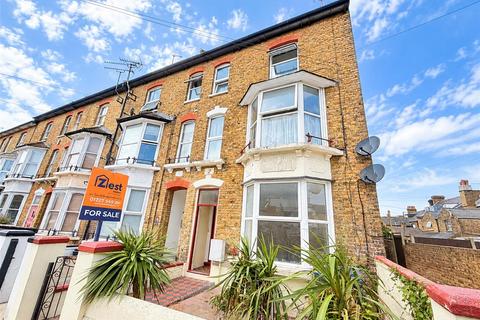 1 bedroom flat for sale, Cavendish Road, Herne Bay