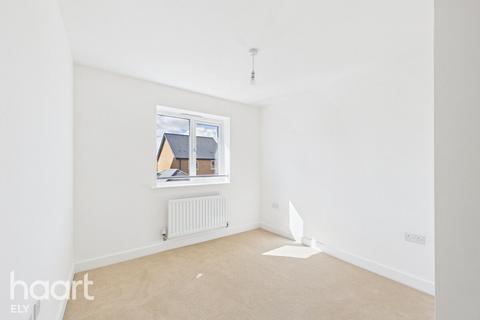 3 bedroom semi-detached house for sale, Nightshade Garden, Ely