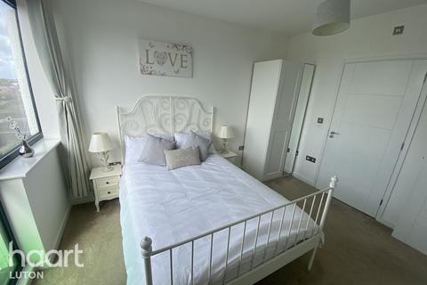 2 bedroom apartment to rent, Kings Road, STEVENAGE