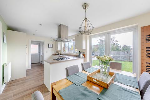4 bedroom detached house for sale, Winterburn Close, Harrogate, HG3