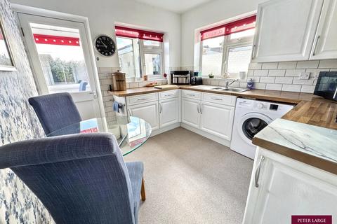 2 bedroom semi-detached bungalow for sale, Wentworth Avenue, Abergele, Conwy, LL22 7TW