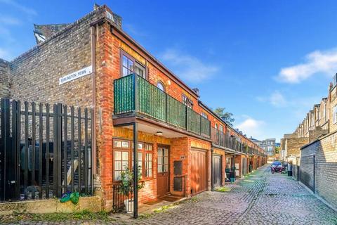2 bedroom cottage for sale, Burlington Mews, Acton