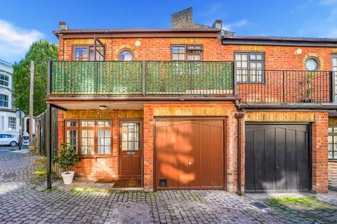 2 bedroom cottage for sale, Burlington Mews, Acton