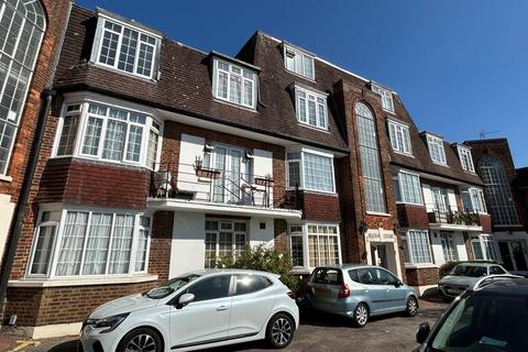 undefined, Crown Lane, Southgate N14