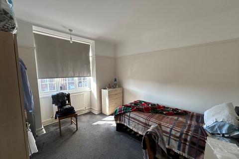 undefined, Crown Lane, Southgate N14