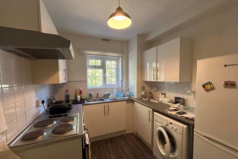 undefined, Crown Lane, Southgate N14